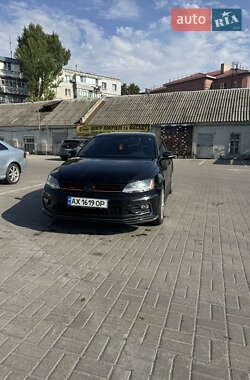 Седан Volkswagen Jetta 2016 в Павлограде