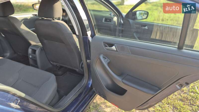 Седан Volkswagen Jetta 2014 в Полтаві