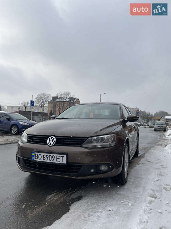 Volkswagen Jetta 2012