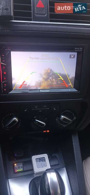 Седан Volkswagen Jetta 2011 в Києві