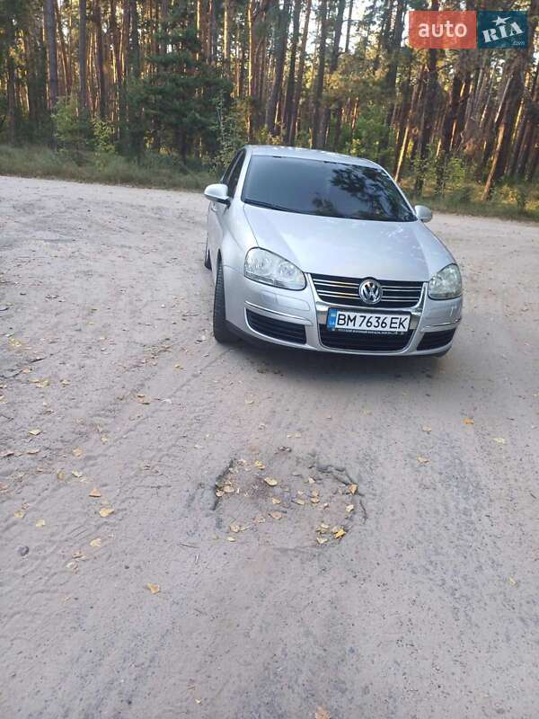 Седан Volkswagen Jetta 2005 в Ахтырке