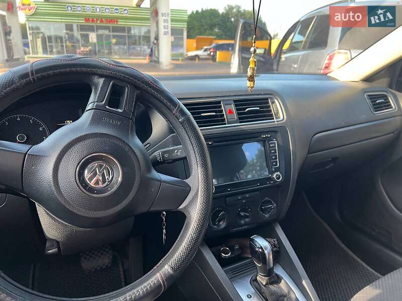 Седан Volkswagen Jetta 2013 в Вінниці