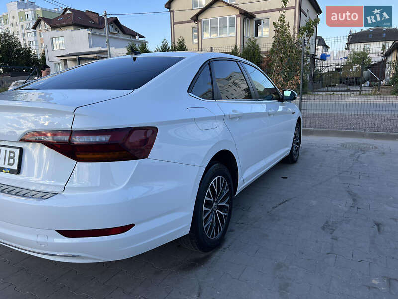 Седан Volkswagen Jetta 2018 в Петропавлівській Борщагівці