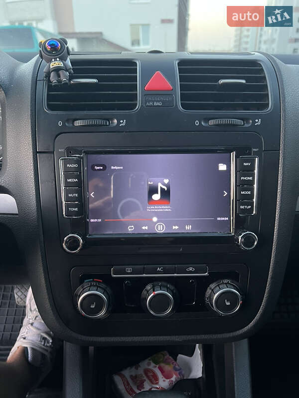 Седан Volkswagen Jetta 2010 в Виннице