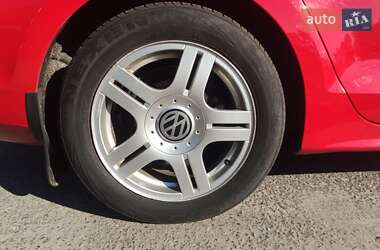 Седан Volkswagen Jetta 2015 в 
