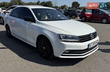 Седан Volkswagen Jetta 2015 в Киеве