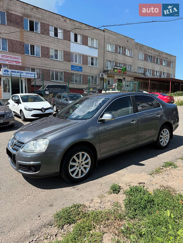 Седан Volkswagen Jetta 2006 в 