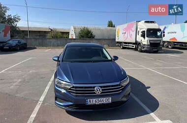 Седан Volkswagen Jetta 2020 в Києві