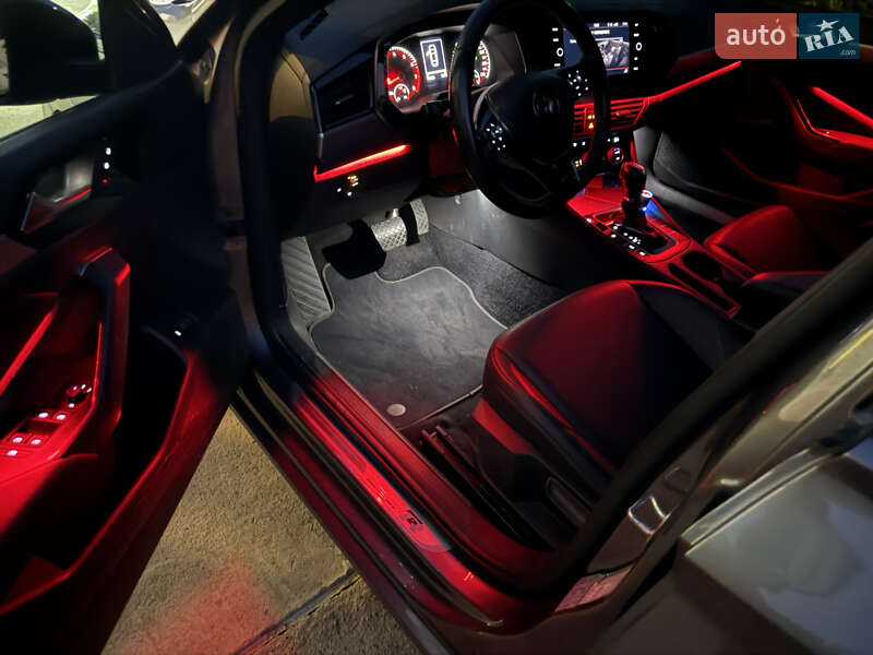 Седан Volkswagen Jetta 2019 в Одессе