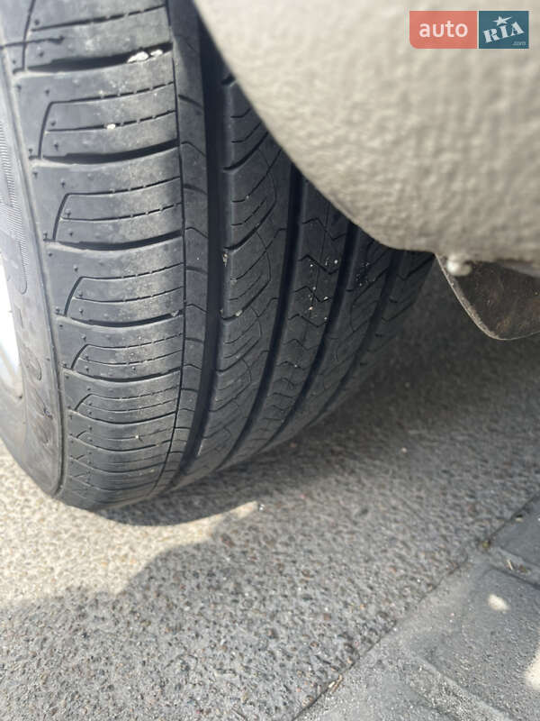 Універсал Volkswagen Jetta 2013 в Києві