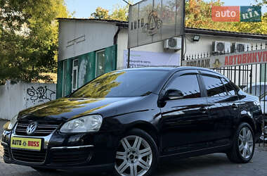 Седан Volkswagen Jetta 2005 в Миколаєві