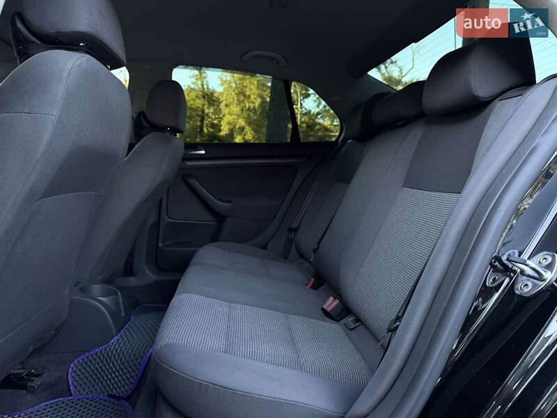 Седан Volkswagen Jetta 2005 в Николаеве фото 32 Седан Volkswagen Jetta 2005 в Николаеве