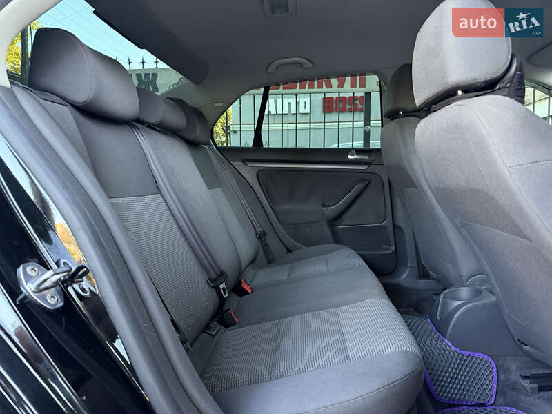 Седан Volkswagen Jetta 2005 в Николаеве фото 34 Седан Volkswagen Jetta 2005 в Николаеве