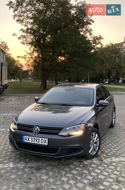Седан Volkswagen Jetta 2014 в Харкові