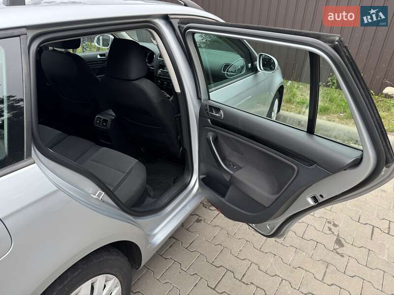 Універсал Volkswagen Jetta 2014 в Києві