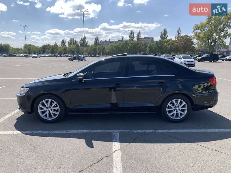 Седан Volkswagen Jetta 2014 в Дніпрі