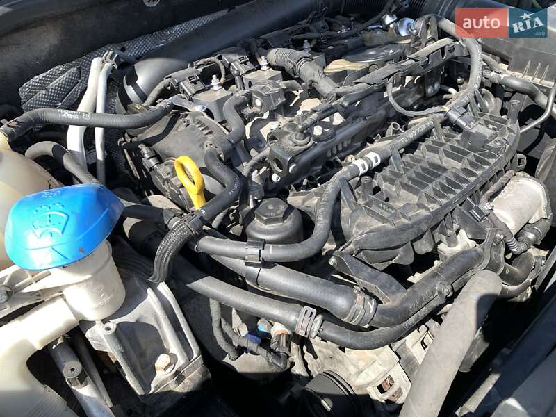 Седан Volkswagen Jetta 2014 в Дніпрі