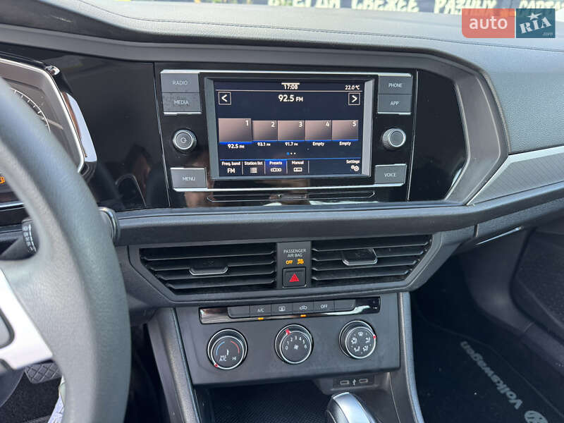 Седан Volkswagen Jetta 2021 в Харькове