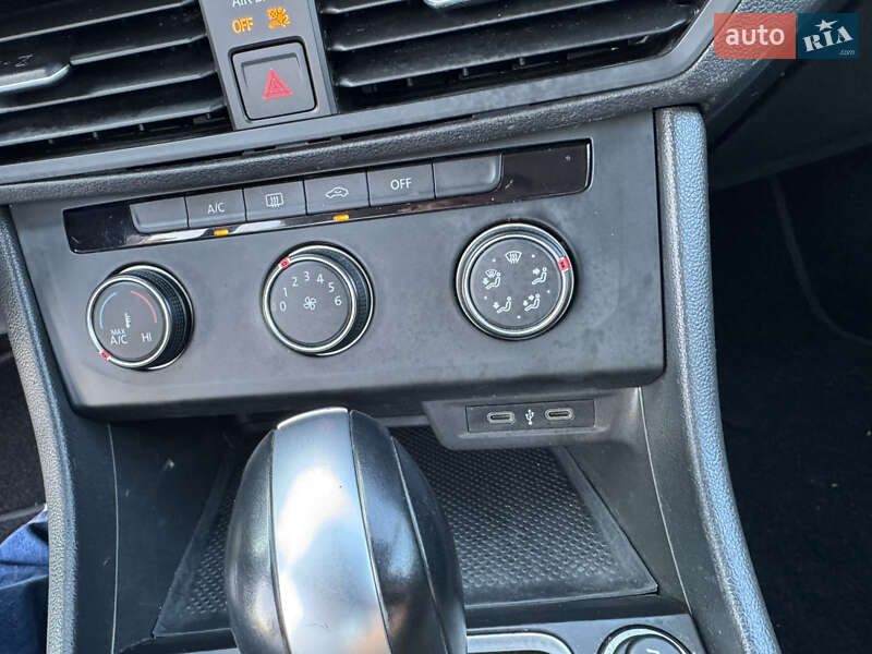 Седан Volkswagen Jetta 2021 в Харькове