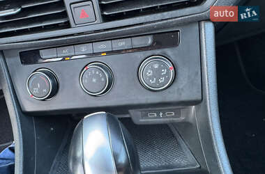 Седан Volkswagen Jetta 2021 в 