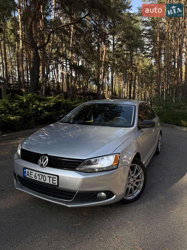 Volkswagen Jetta 2011