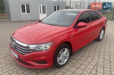 Седан Volkswagen Jetta 2019 в Львове