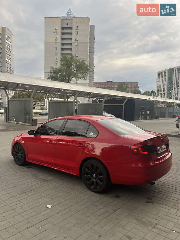 Седан Volkswagen Jetta 2012 в Днепре
