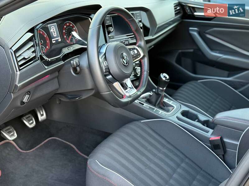 Седан Volkswagen Jetta 2019 в Одессе фото 54 Седан Volkswagen Jetta 2019 в Одессе