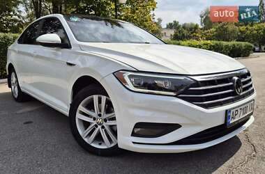 Седан Volkswagen Jetta 2019 в 