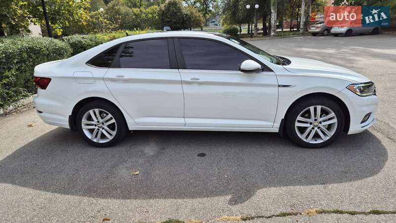 Седан Volkswagen Jetta 2019 в Запорожье