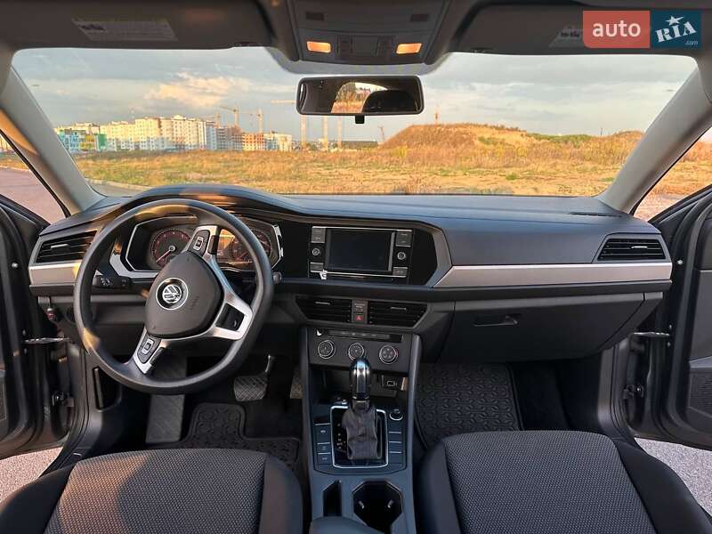 Седан Volkswagen Jetta 2019 в Виннице