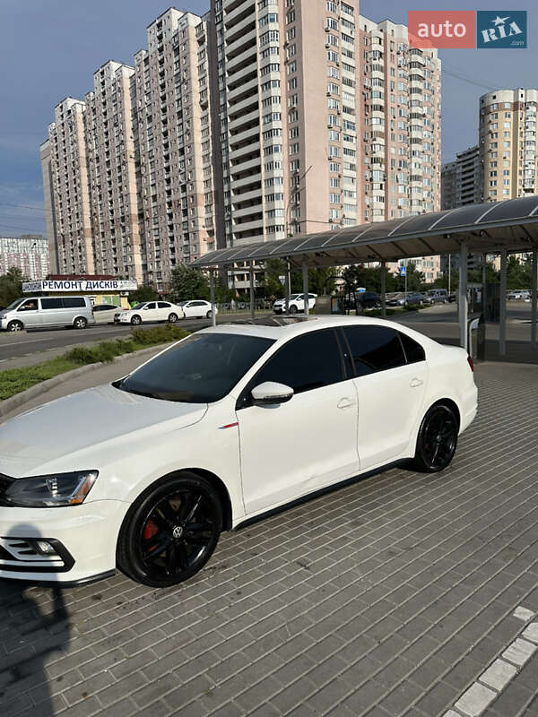 Седан Volkswagen Jetta 2012 в Киеве