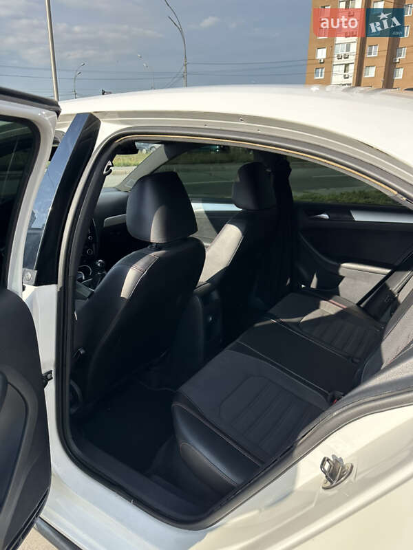 Седан Volkswagen Jetta 2012 в Киеве