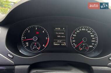 Седан Volkswagen Jetta 2012 в 