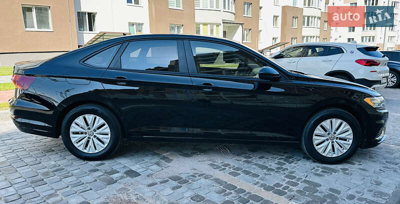 Седан Volkswagen Jetta 2019 в Виннице