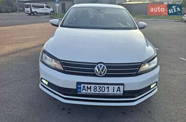 Седан Volkswagen Jetta 2016 в Житомирі
