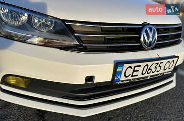 Седан Volkswagen Jetta 2016 в 