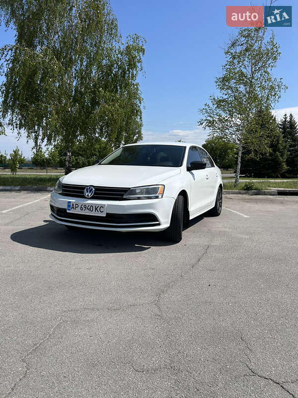Volkswagen Jetta 2015