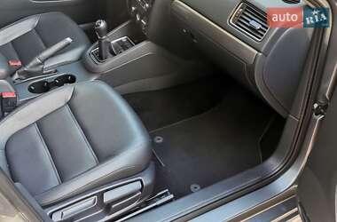 Седан Volkswagen Jetta 2015 в 