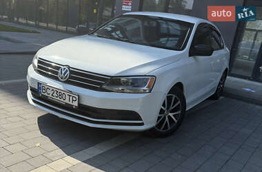 Седан Volkswagen Jetta 2016 в Сваляве
