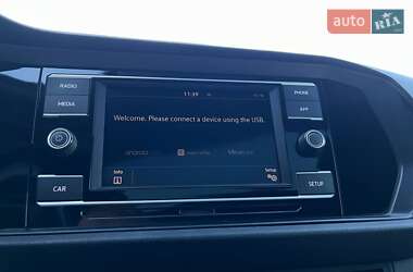 Седан Volkswagen Jetta 2018 в 