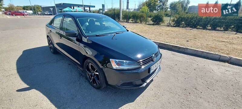 Седан Volkswagen Jetta 2014 в Днепре