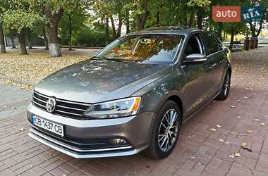 Седан Volkswagen Jetta 2015 в 