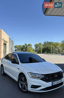 Седан Volkswagen Jetta 2019 в 