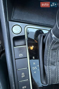 Седан Volkswagen Jetta 2019 в 
