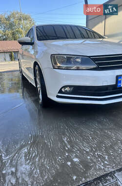 Седан Volkswagen Jetta 2016 в 