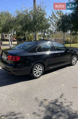 Седан Volkswagen Jetta 2010 в 