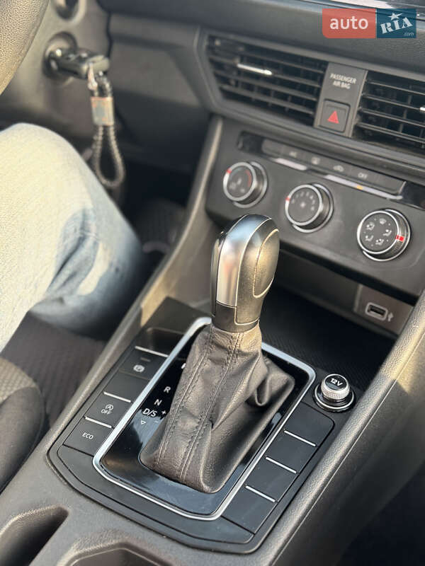 Седан Volkswagen Jetta 2018 в Виннице фото 12 Седан Volkswagen Jetta 2018 в Виннице