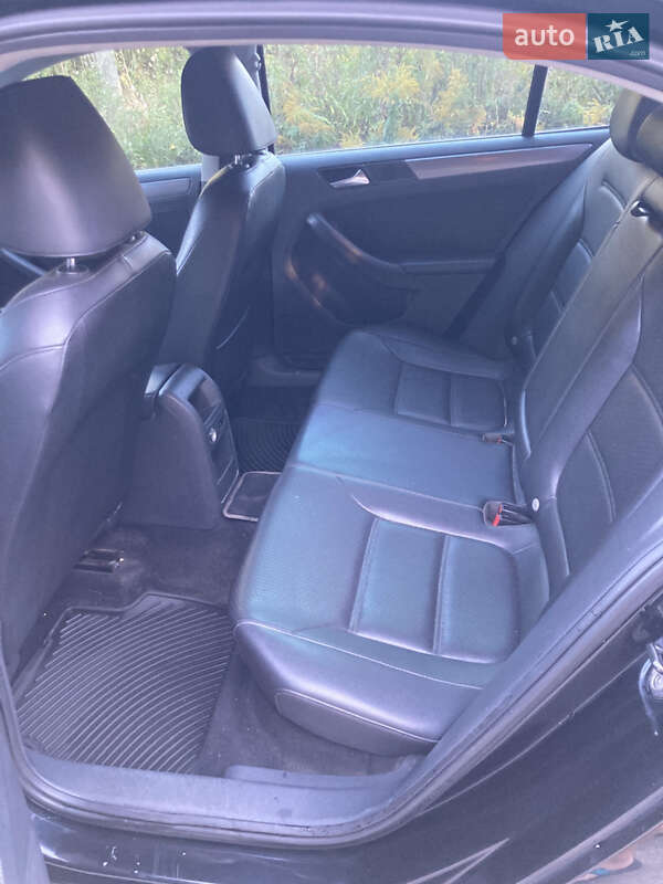 Седан Volkswagen Jetta 2013 в Переяславе