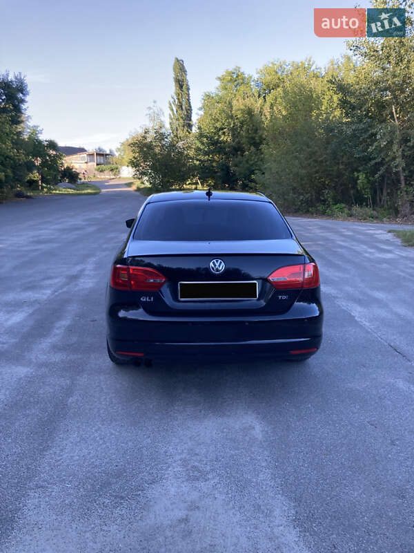 Седан Volkswagen Jetta 2013 в Переяславе